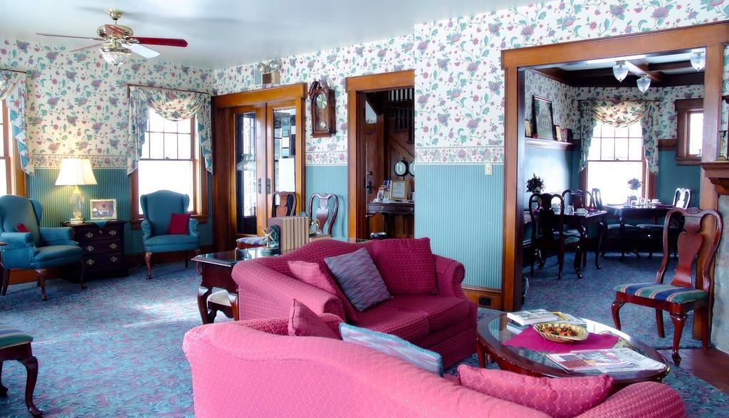 Arbor Hill Inn La Porte ภายนอก รูปภาพ