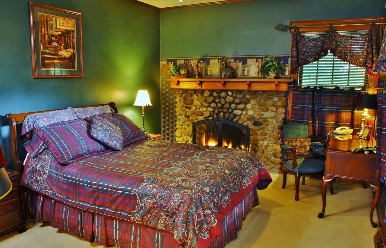 Arbor Hill Inn La Porte ภายนอก รูปภาพ