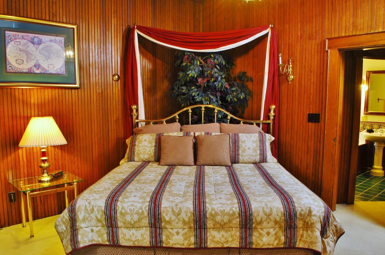 Arbor Hill Inn La Porte ภายนอก รูปภาพ