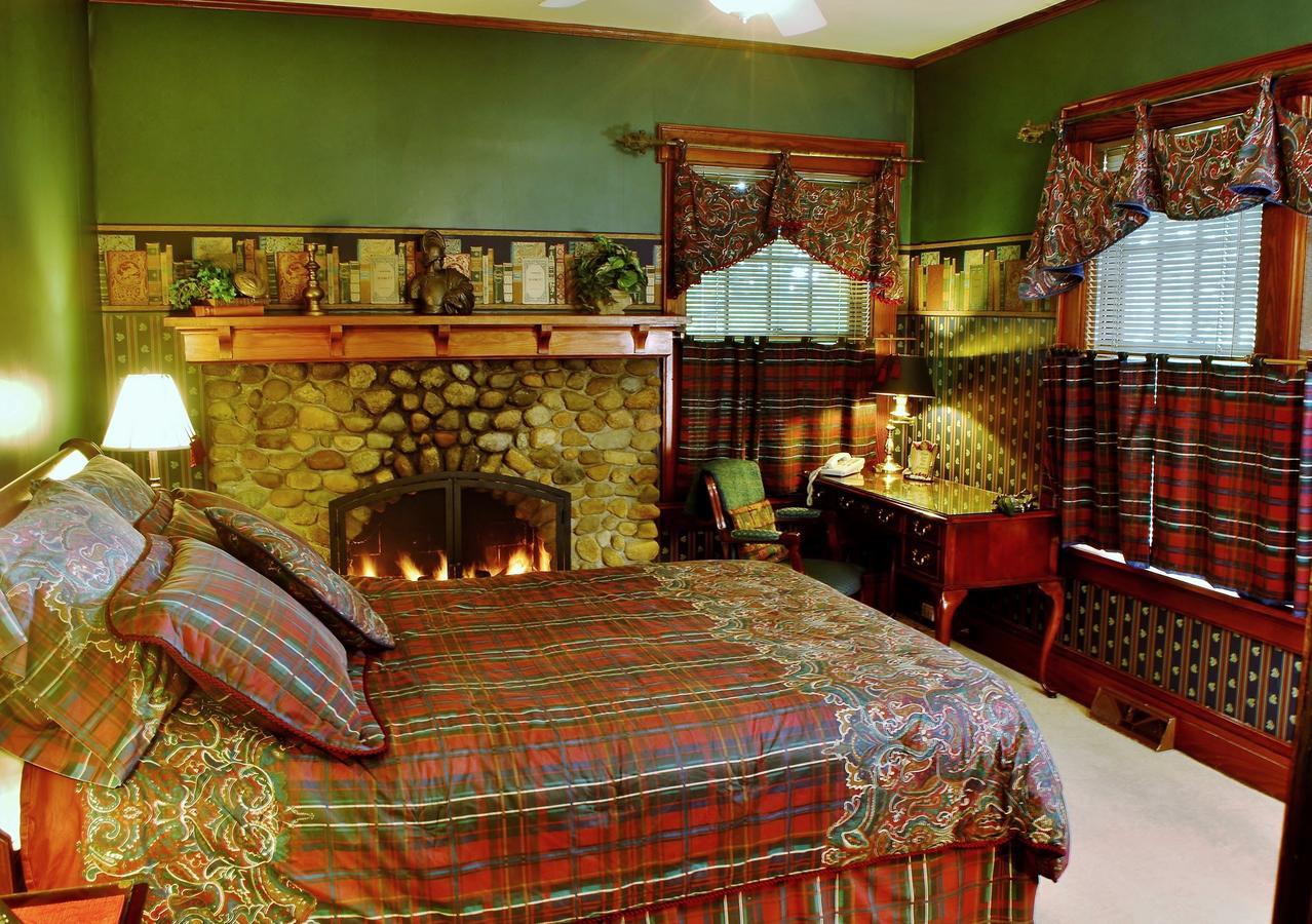 Arbor Hill Inn La Porte ภายนอก รูปภาพ