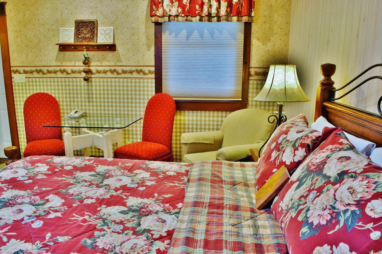 Arbor Hill Inn La Porte ภายนอก รูปภาพ