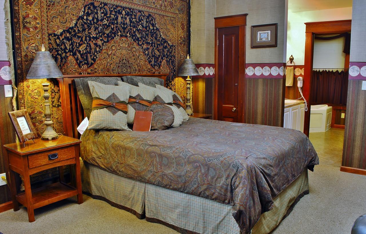 Arbor Hill Inn La Porte ภายนอก รูปภาพ