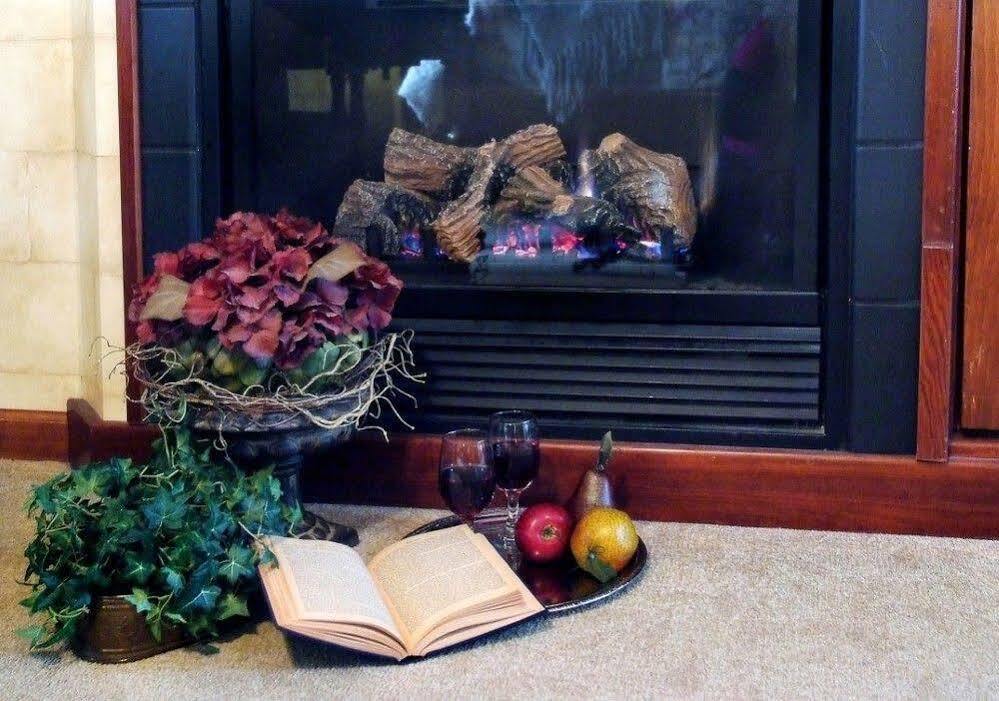 Arbor Hill Inn La Porte ภายนอก รูปภาพ